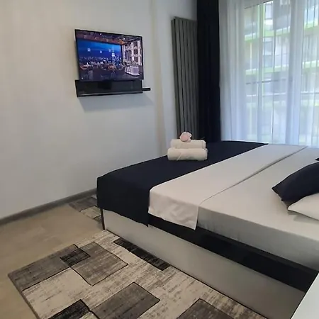 Alezzi Luxury Family Cu Piscina Incalzita Jacuzzi Sauna - Parcare * Năvodari