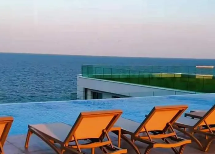 Alezzi Luxury Family Cu Piscina Incalzita Jacuzzi Sauna - Parcare