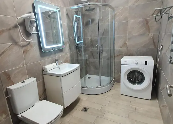 Alezzi Luxury Family Cu Piscina Incalzita Jacuzzi Sauna - Parcare * Năvodari