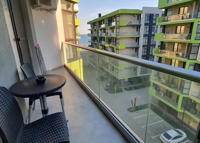 Alezzi Luxury Family Cu Piscina Incalzita Jacuzzi Sauna - Parcare *